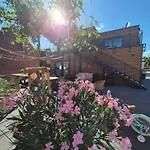 B&B Elbeins